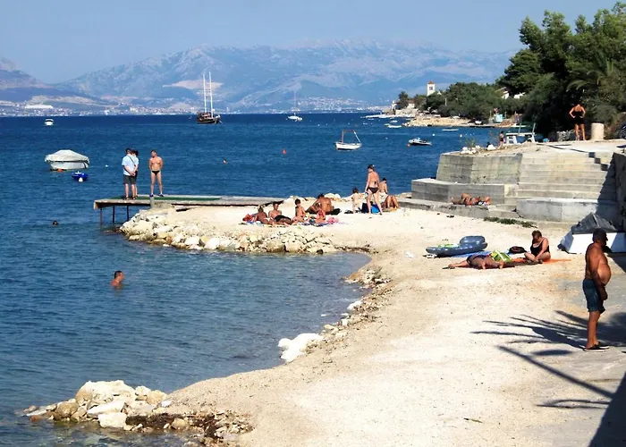 Apartman Apartments By The Sea Mastrinka, Ciovo - 11711 Trogir