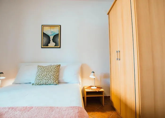 Apartman Apartments By The Sea Mastrinka, Ciovo - 11711 Trogir